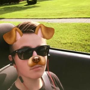 Meet your Posher, Victor